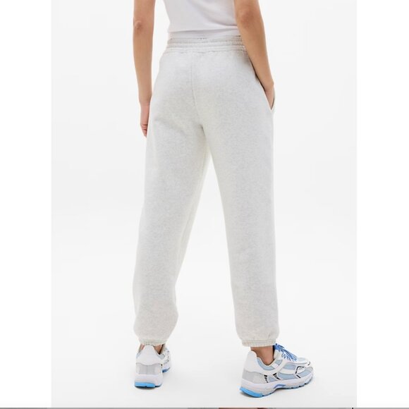 Large, XL - ATHLETA Forever Fleece Mid Rise Jogger Soft Loungewear Grey Gray NWT - Picture 2 of 5